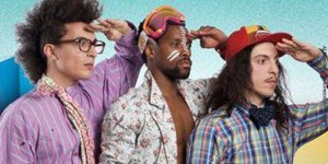 Twin Twin attempting to spot that sought-after moustache on the horizon.