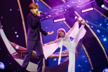 Mikhail-Smirnov-Russia-Junior-Eurovision-2015-rehearsal